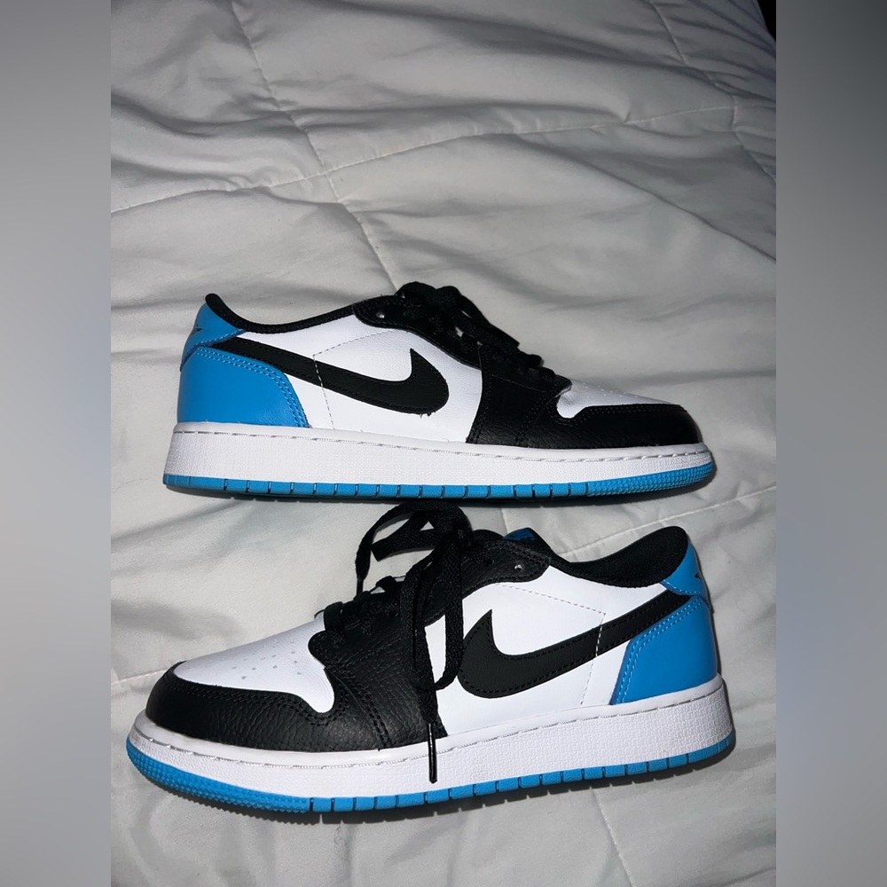 Jordan 1 Powder Blue